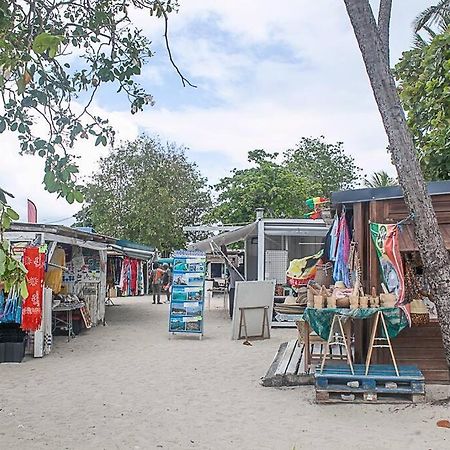 Vacances A La Plage Sainte-Anne  Dış mekan fotoğraf